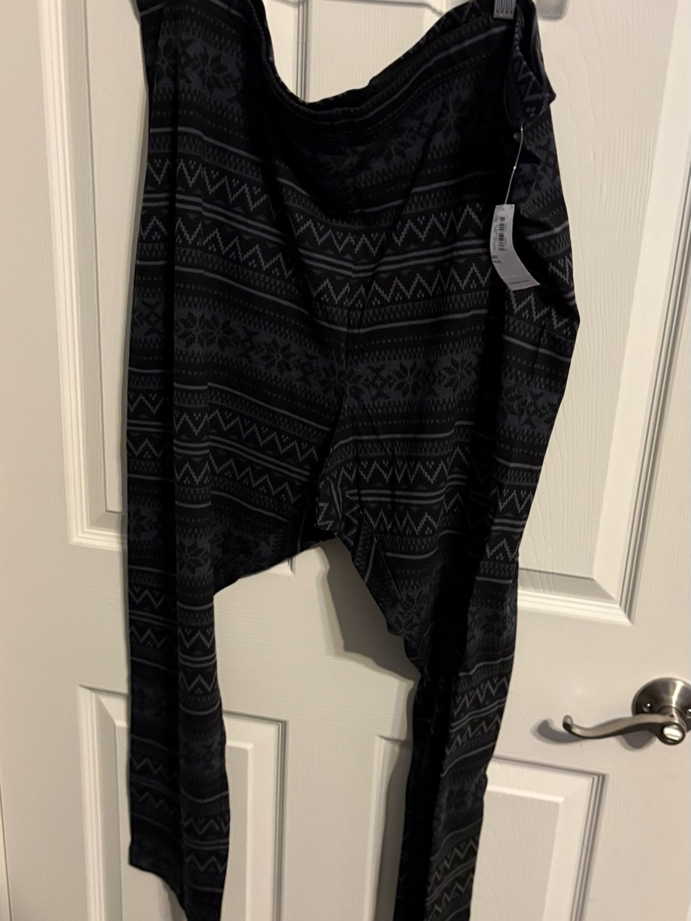 469- NWT old Navy Black argyle printed leggings